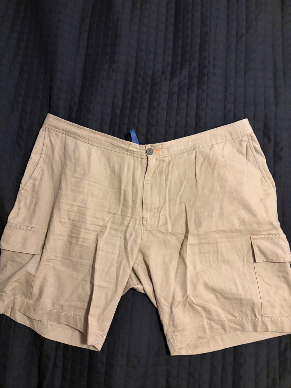 Men's Tommy Bahama Casual Cargo Shorts in Light Khaki